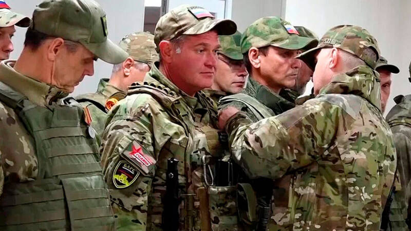 Бойцам отрядов «Барс» группировки «Днепр» вручили награды за боевую работу в зоне СВО