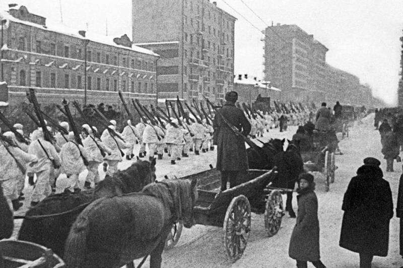 «Россия будет делать всё, чтобы не допустить глобального столкновения. Но никому не позволим угрожать»