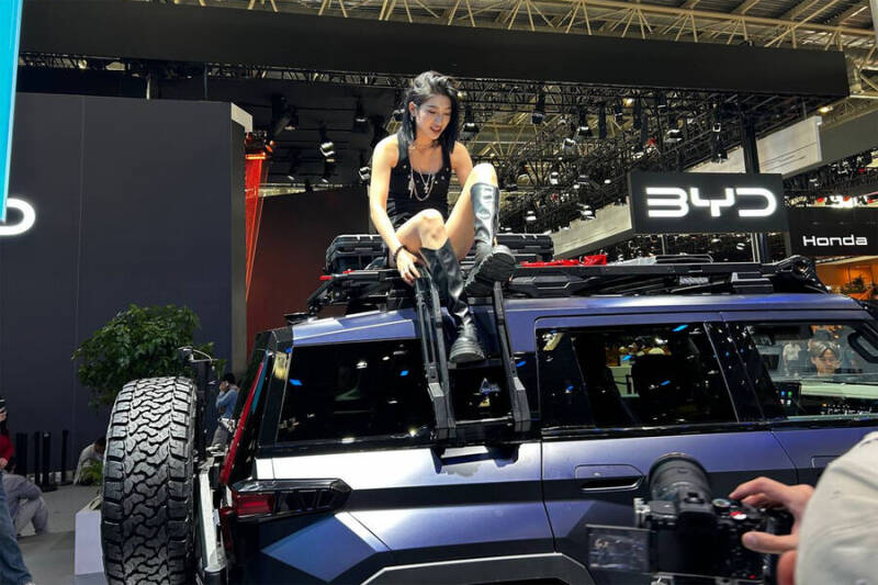 Chery, Geely, Great Wall, Hongqi, JAC, Volkswagen представили новинки в Пекине