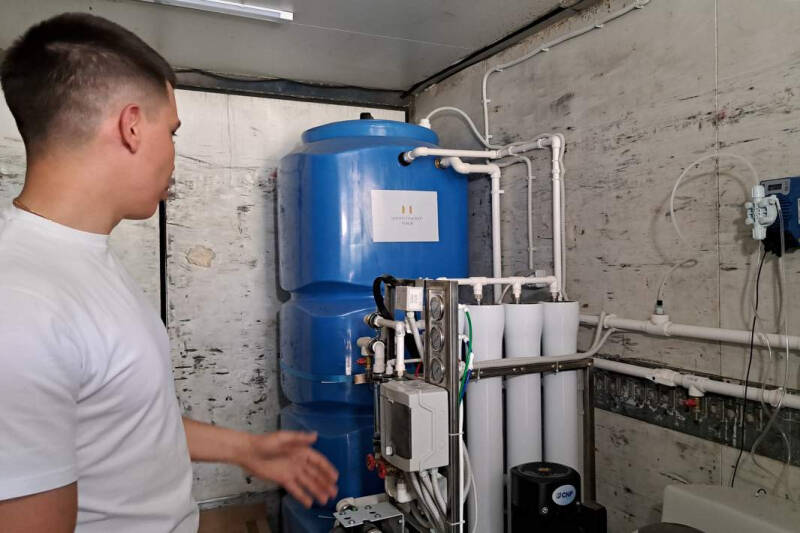 Просто осмос: волонтеры привезли жителям ДНР новую водоочистную установку