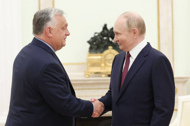 Виктор Орбан и Владимир Путин проводят встречу в Москве