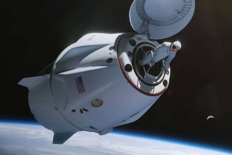 Астронавты SpaceX прибыли на космодром для полета с выходом в открытый космос